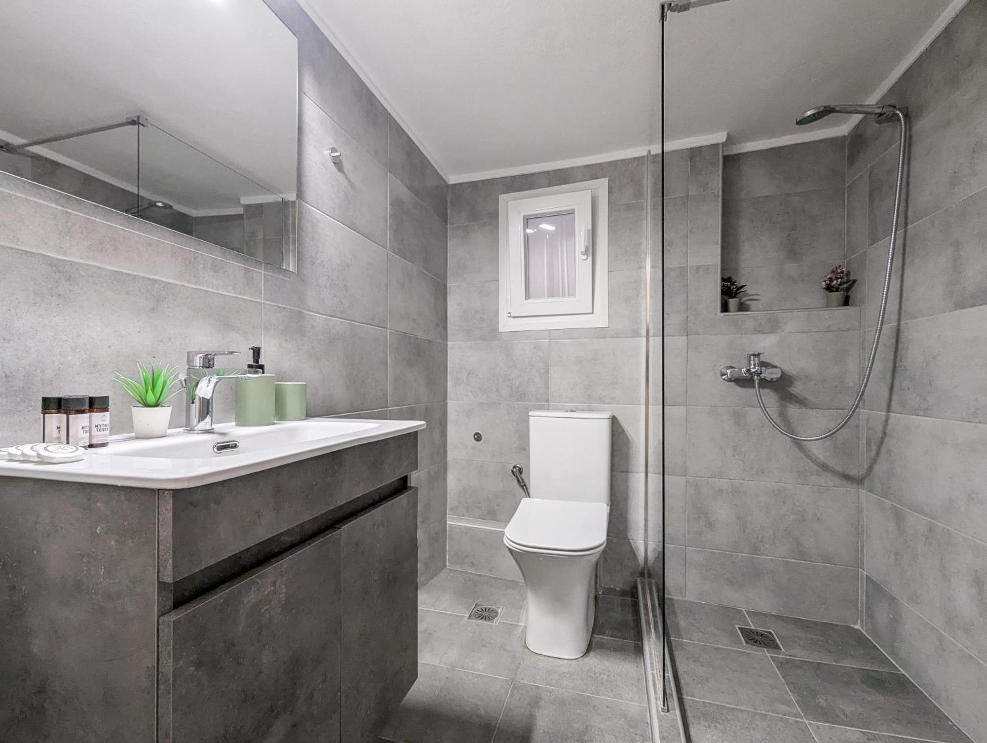 Spacious Apt For 5 Guests Next To Acropolis&Metro Athens Ngoại thất bức ảnh