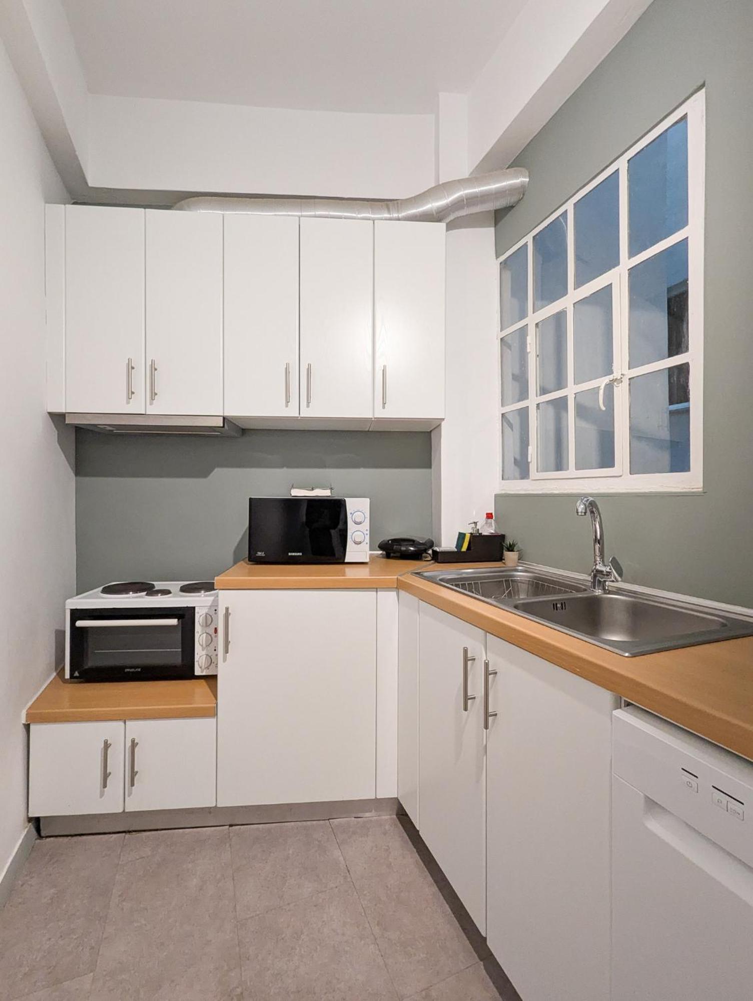 Spacious Apt For 5 Guests Next To Acropolis&Metro Athens Ngoại thất bức ảnh